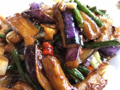 -鑫巴蜀小镇 · 水煮鱼专研店(玉桥店)