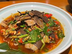 -老滇山寨•云南特色菜•地方菜•民族风情歌舞表演(金碧店)