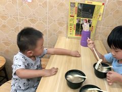 牛黄喉-牛师傅广式药膳牛骨汤美食(江南西店)