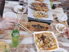 -郑贵初烧烤·烤凤爪的发明者(王家湾店)