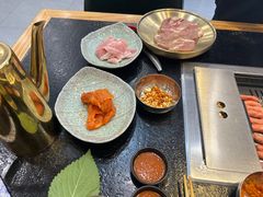 -臻牛烤肉