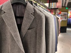 -BRANS PORO布朗斯伯勒西装高级定制·瑞璞西装(金陵店)