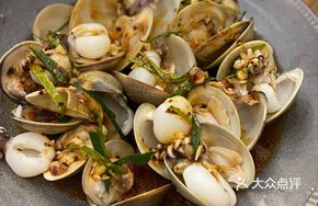 Thai Spicy Lime Dressing with Squid and Scallops