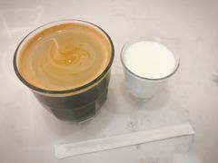 美式咖啡加奶-仁义涵西餐·咖啡(中华巴洛克店)