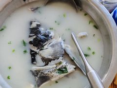 -雪湖煜辰鱼头老店(雪野湖店)