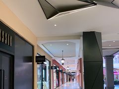 -首创奥特莱斯(西安店)