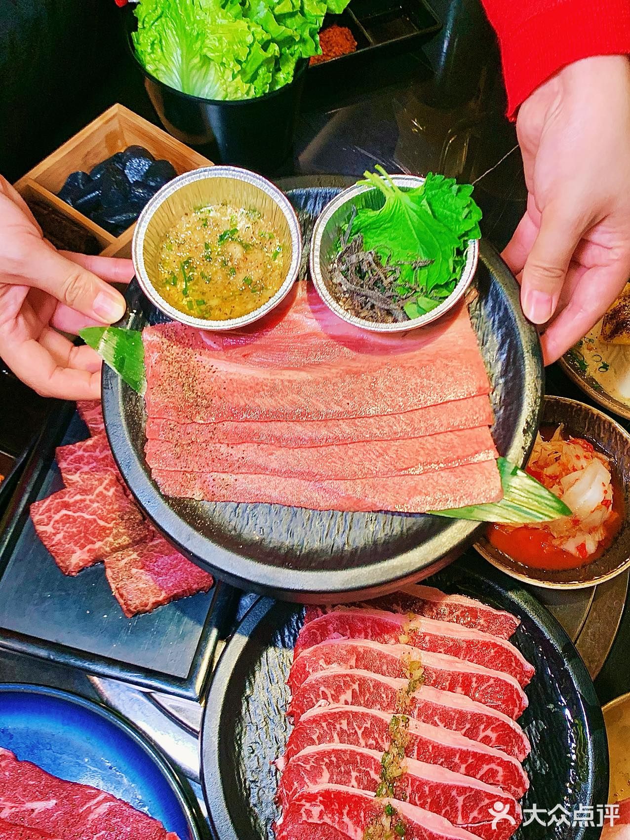 今天npy神神秘秘带我来了公厕旁边吃烤肉……