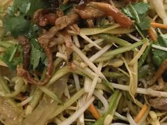 -红岩美食坊(伊春市伊春区)