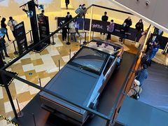 -TESLA 特斯拉(上海太古汇体验店)
