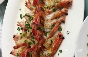 Steamed Tiger Prawn with Garlic