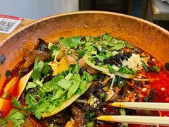 -成都你六姐·牛肉冒菜(上海环宇荟店)