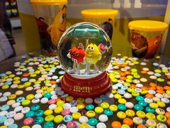 -m豆巧克力世界(上海世茂广场店)