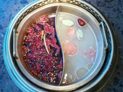 红白鸳鸯锅-小龙坎老火锅(北京三里屯店)