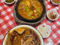 -丽丽三鲜螺蛳粉(田林路店)