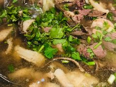 -谢老五跷脚牛肉·非遗传承店