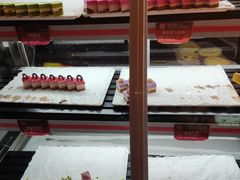 -佰烧海鲜烤肉火锅自助(世茂国际广场店)