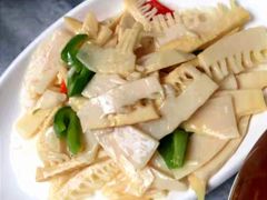 -蔼若春.传承三十年云南菜(金碧公园店)