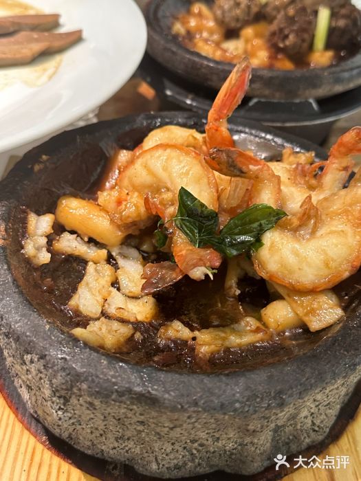 潮堂 · 潮州菜(恒隆广场店)九层塔石锅大明虾图片