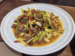 -叁煨蹄花·下饭盐帮菜(人民广场店)