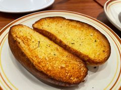 特质蒜香面包块-萨莉亚意式餐厅(万嘉商业广场店)