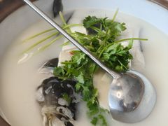 鱼头豆腐汤-宝荣鱼馆·临湖之宴(千岛湖店)