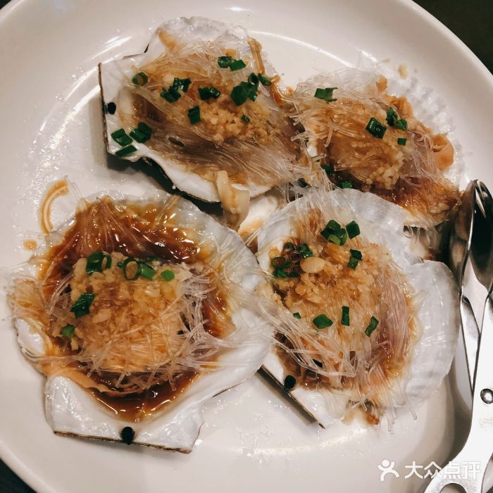 徐记海鲜(凤城四路店)蒜蓉粉丝蒸扇贝图片