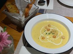 黄油面包-JANS意式简餐厅·惠灵顿牛排