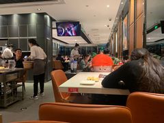 大堂-海底捞火锅(杭州庆春路夜宵主题店)