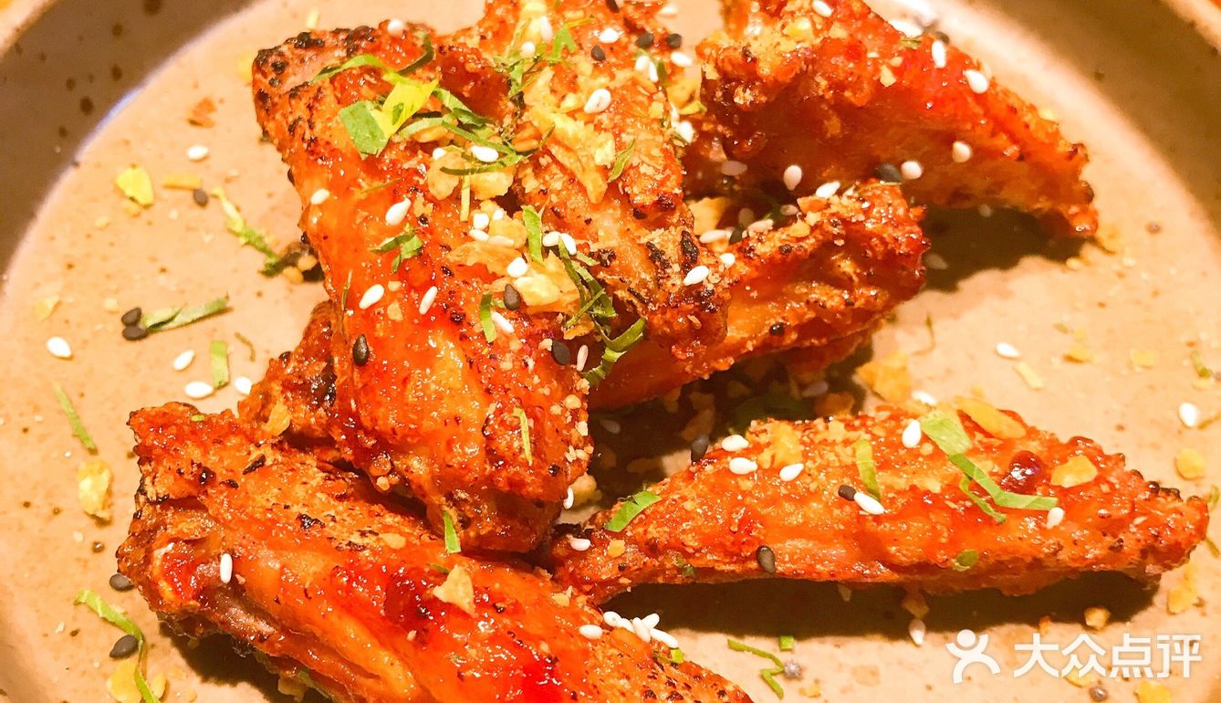 这里附近的几家吃饭也不是很多人