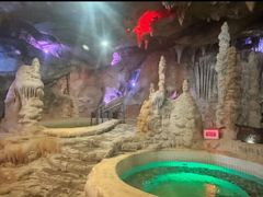 -泉城欧乐堡戏水湾艺术养生温泉