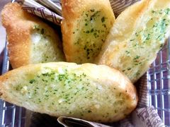 蒜香烤法棍-J cafe 朝夕餐厅