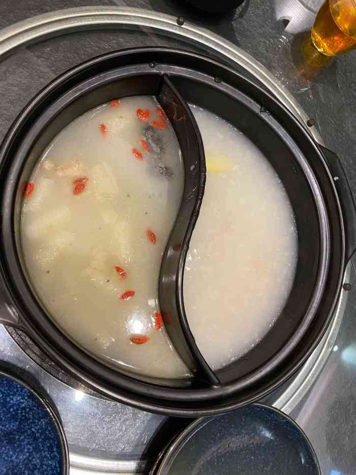 龙门养心粥火锅-"全部好吃,那个招牌的什么鱼来着,点了半打.