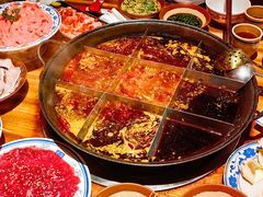 -周小明火锅(黑金冠社区店)