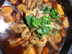 肥肠爪爪砂锅-新疆烧烤王(广灵店)