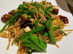 韭菜藕丝-茅庐川菜(青岛凯德店)