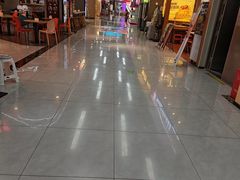 -肥肥虾庄·金牌油焖大虾(汉口城市广场店)