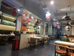 大堂-鸣记脆皮烤鱼(岐山路店)