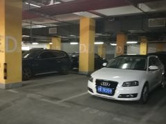 -五月花生活广场-停车场