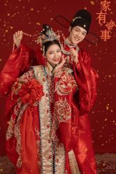 点击看大图 -挪娅婚纱摄影皇家会所