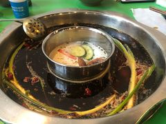 -周幺妹重庆老火锅(银泰城总店)