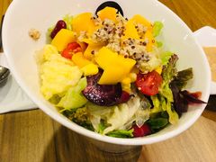藜麦芒果轻食沙拉-四季天方包子