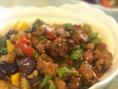 茄子肉丁小公鸡双拼拌面-文三里屯面馆(三里屯店)