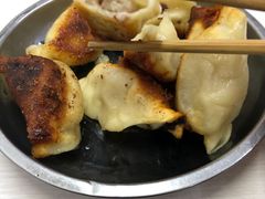 -黄阿姨锅贴大王(万航渡路店)