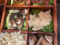 -芸鲜季·云南野生菌餐厅· 云南风物味研社(闵行店)