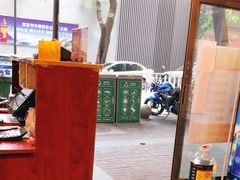 -洞子老火锅(青年路店)
