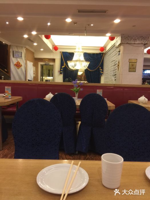 品海楼·大连海胆锅贴馆(东港店)大堂图片