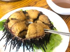 生吃海胆-海味当家·蒸锅海鲜(中山广场创始店)