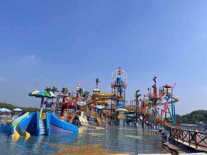 渔岛海洋温泉景区-"五一放假回北戴河新区老家,正好顺便来海边.