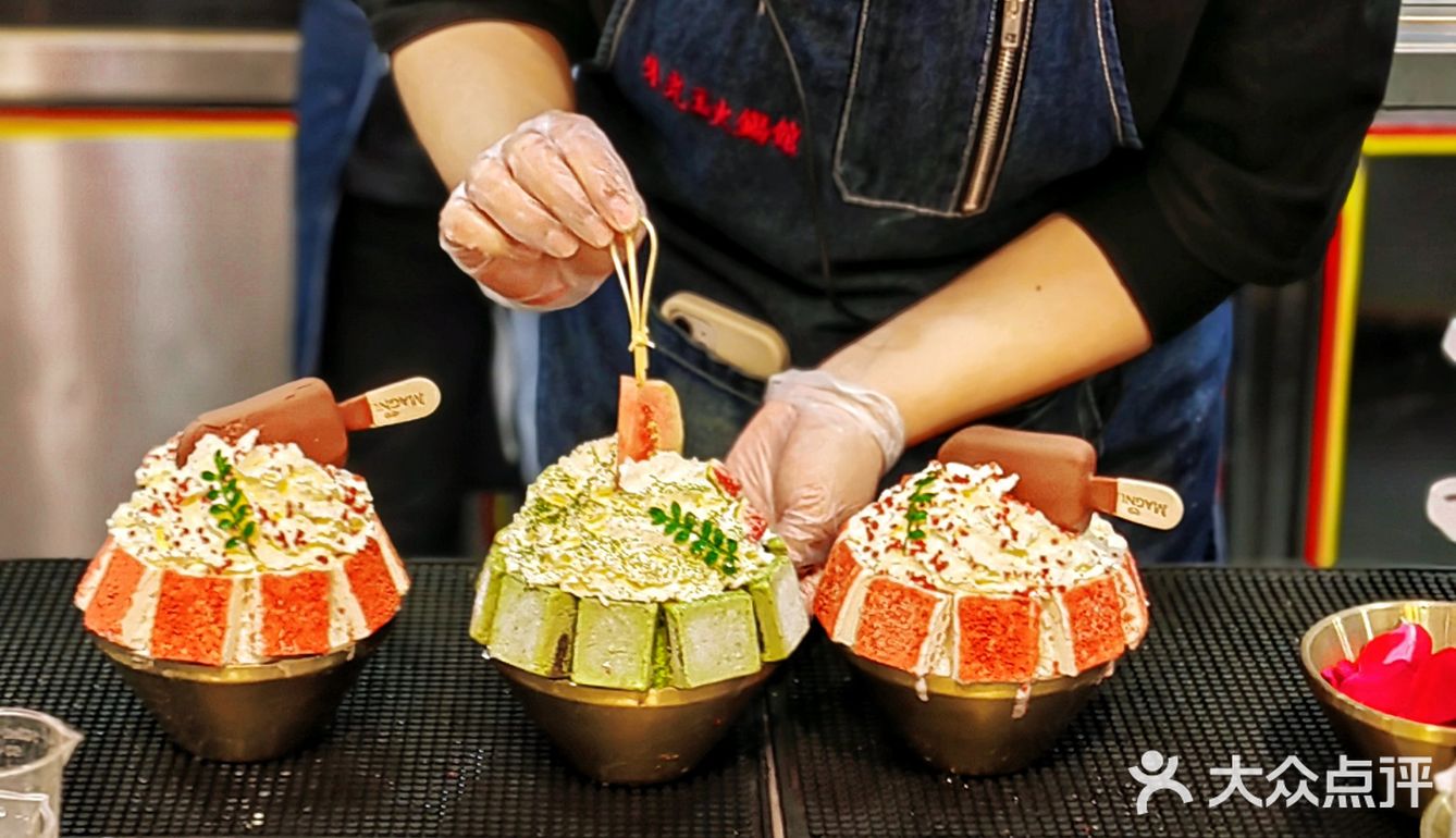 烟台这家冰店吃不够‼️一整颗番茄茶尊好喝