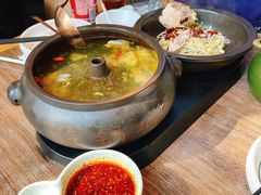 原味汽锅鸡-云海肴云南菜(浦江欢乐颂店)